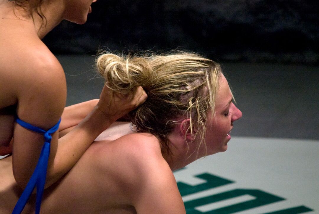 21P Ultimate Surrender Bree Barrett, Isis Love