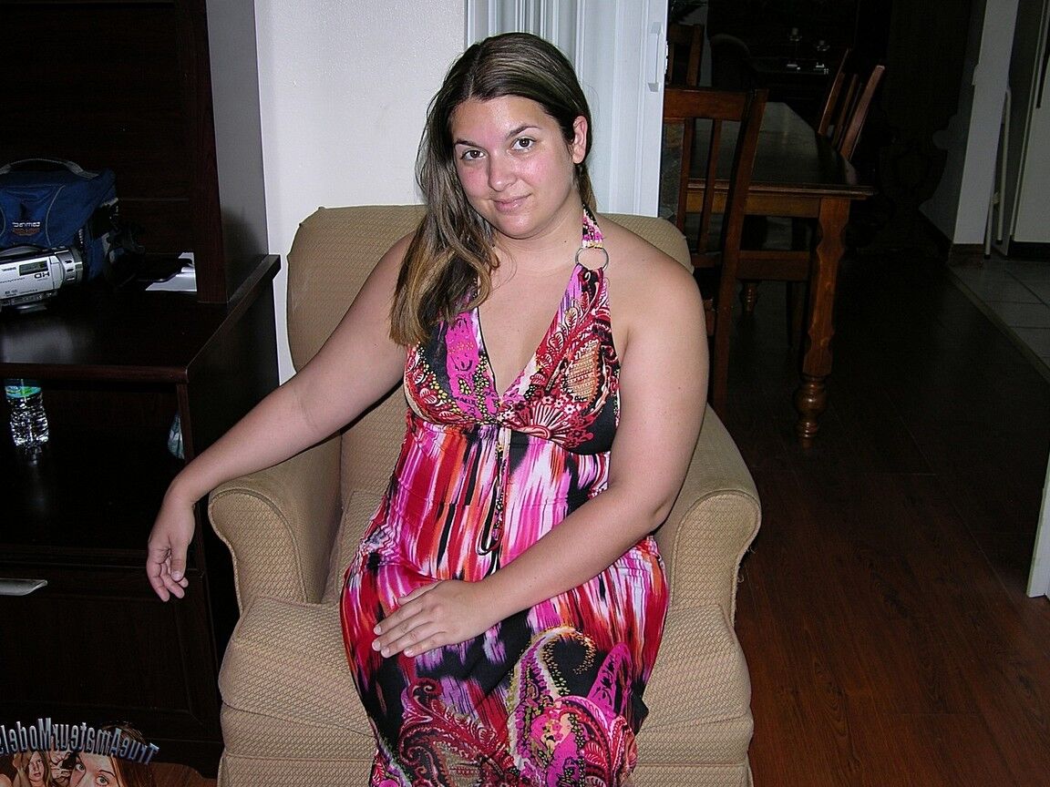16P Chubby first timer receives a cum facial while fully clothed