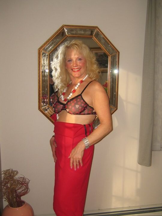 20P Over 30 blonde Ruth sucks and rides a small cock on top of the bed