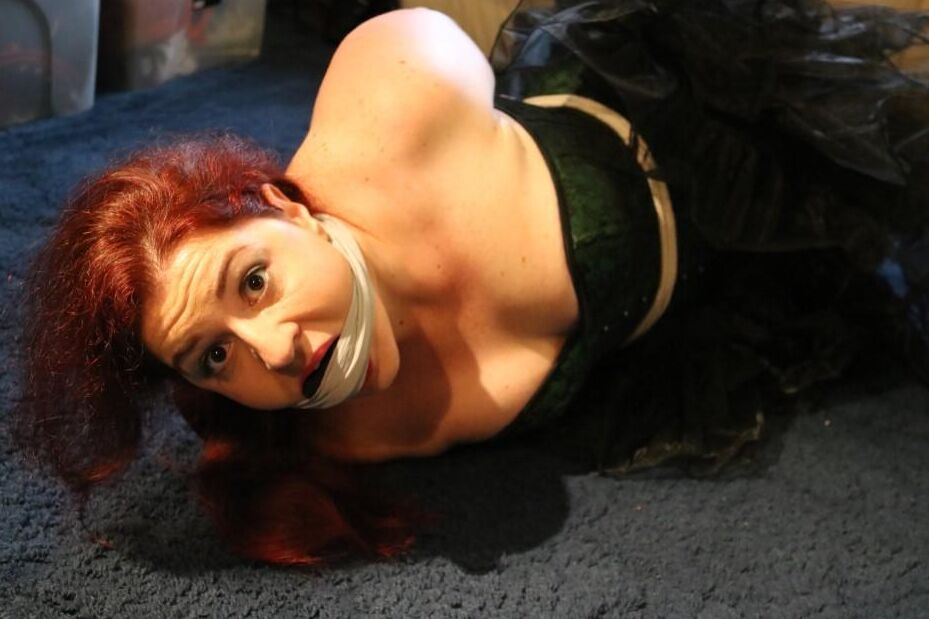16P Black Fox Bound Peril in Green Corset