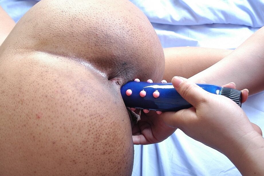 16P Fat Latina lesbians lick tongues and cunts while toying mature vaginas