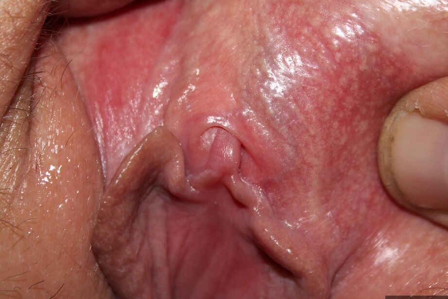 20P Gorda amateur Gangbangmomma lleva semen en la cara después de tener sexo en la cama