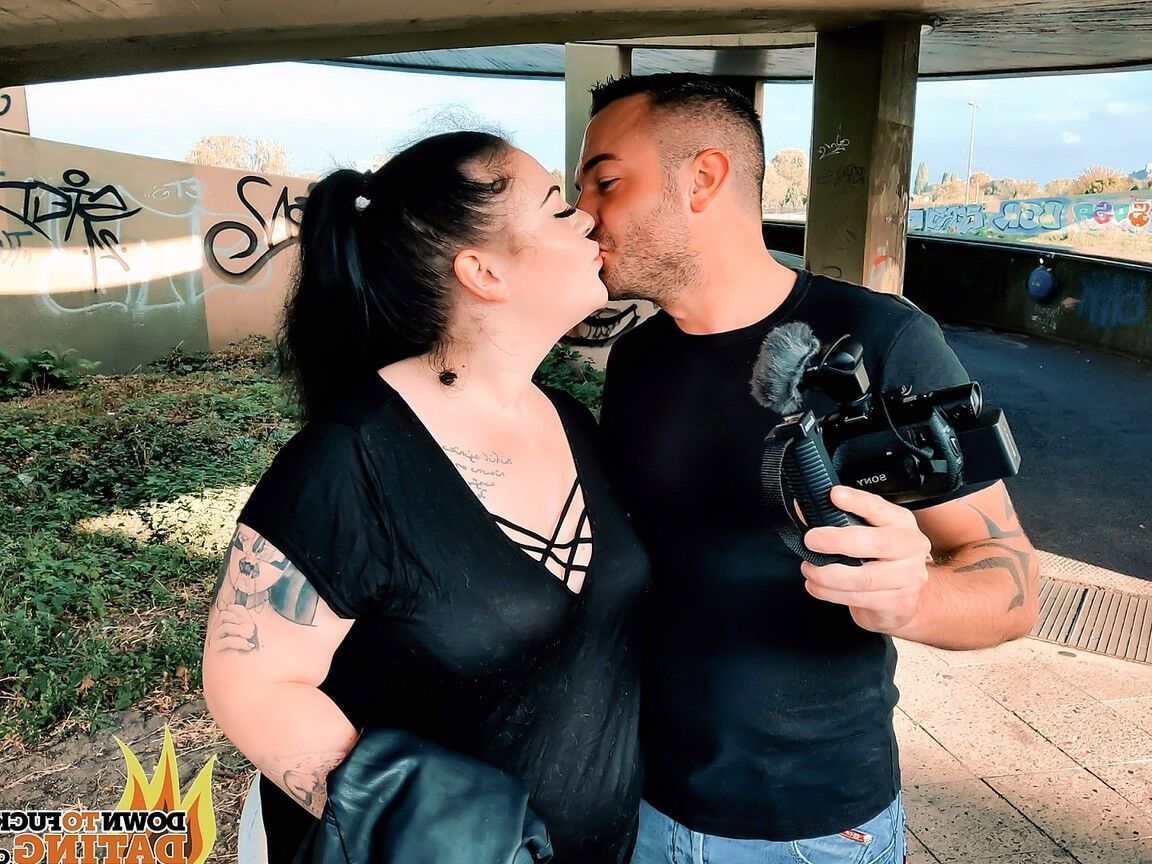 19P La superbe BBW Anastasia XXX se fait baiser