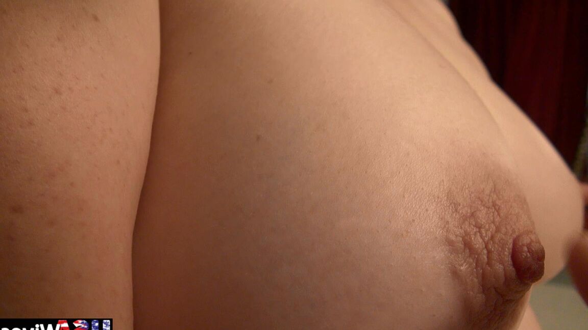 21P Amadora Latina MILF Charlie dá um boquete POV desleixado e se masturba