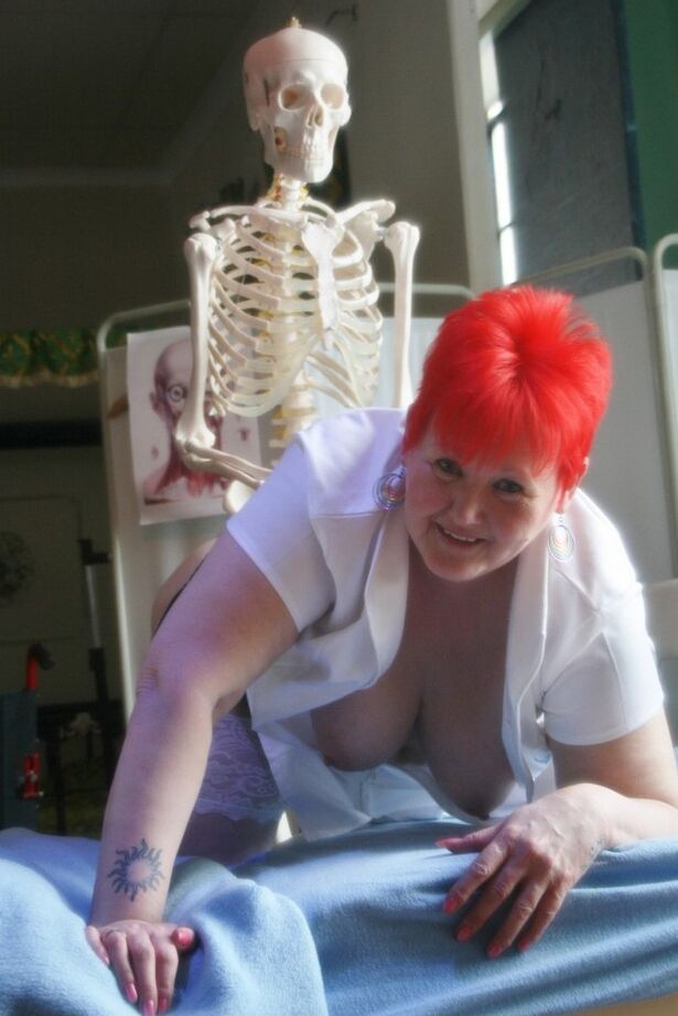 20P Older redheaded BBW Valgasmic Exposed has sexual relations with a skeleton