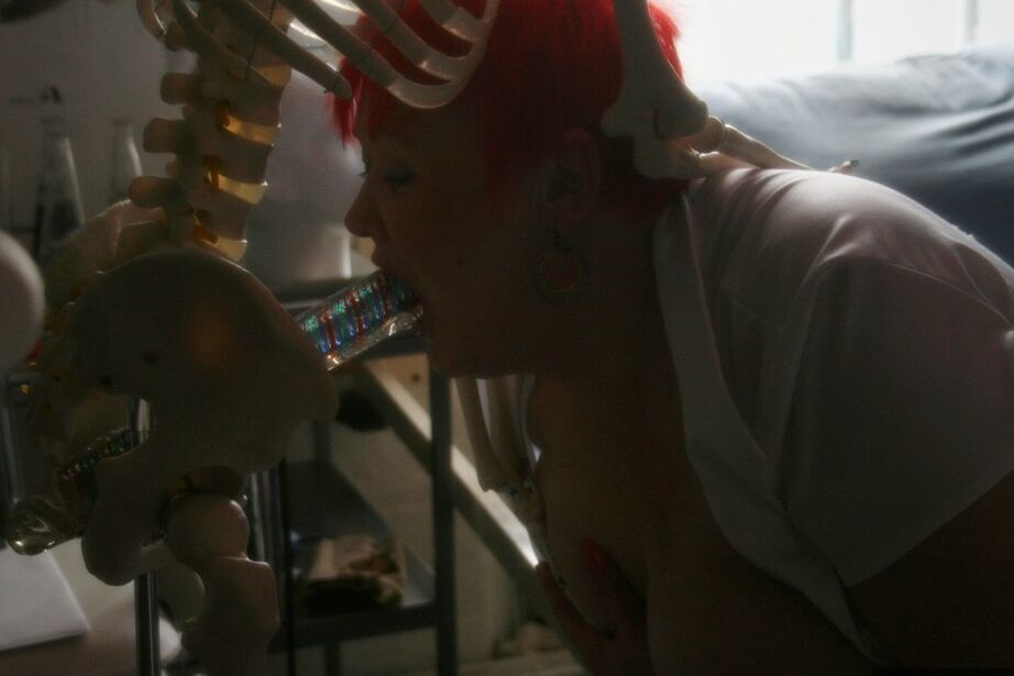 20P Older redheaded BBW Valgasmic Exposed has sexual relations with a skeleton