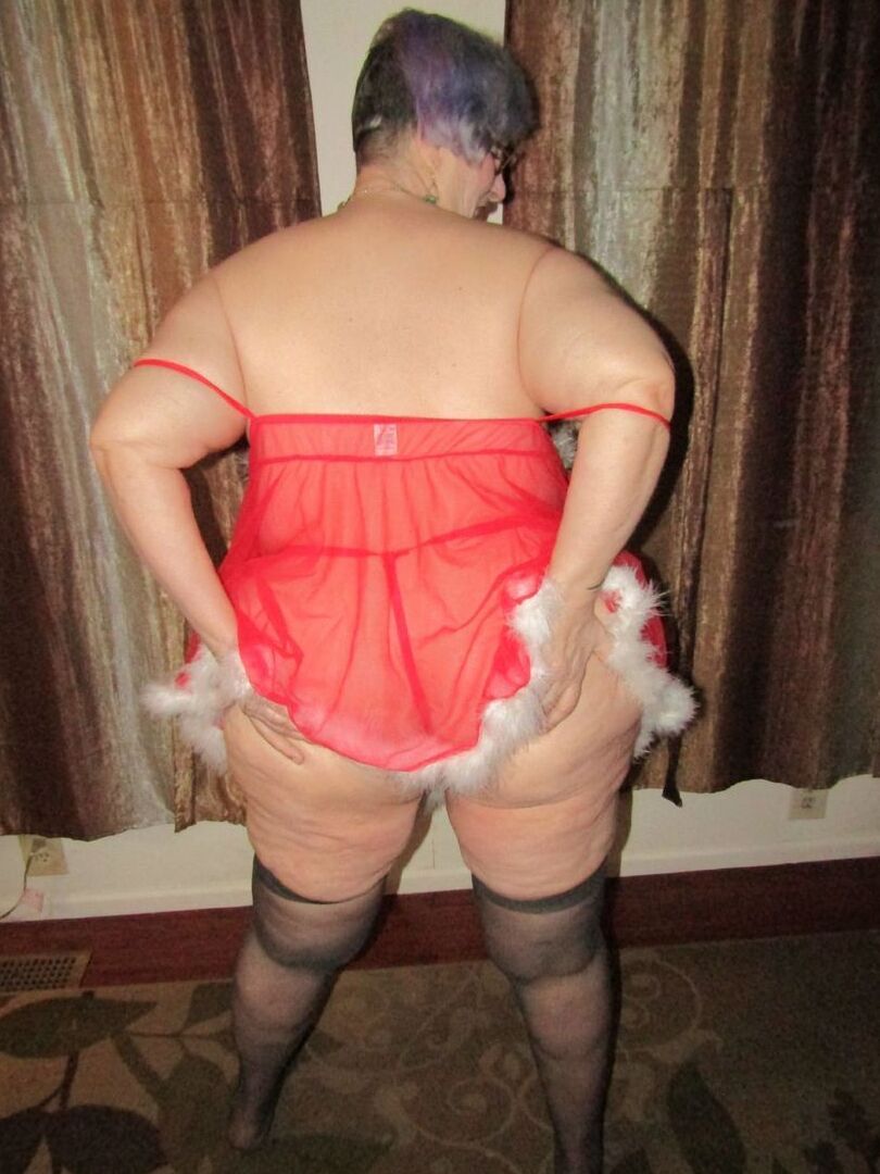20P Fat nan Bunny Gram tira lingerie sexy e calcinha antes de tirar a meia-calça