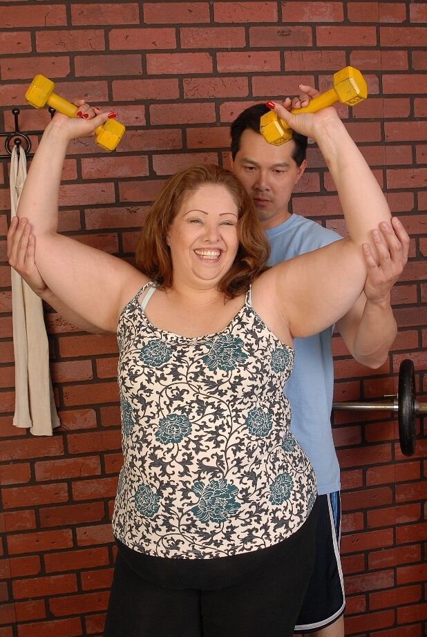 16P Obese granny Cyn undresses after workout session to suck dick instead