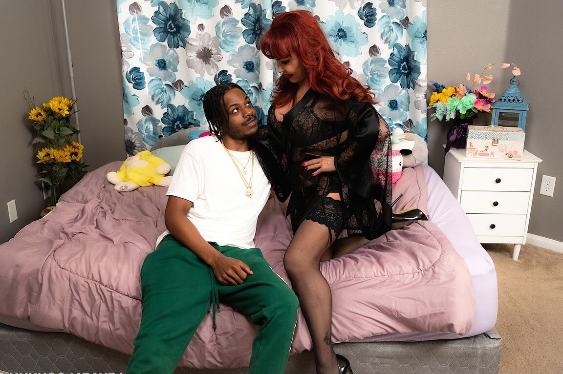 21P Estrela Pornô Platina Leya Falcon, Sexy Vanessa