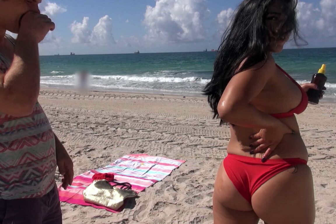 21P 8th Street Latinas Julz Gotti