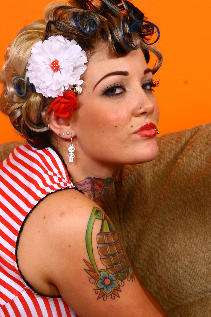 21P Chubby brunette Candy Monroe cuckolds her boyfriend with a black stud