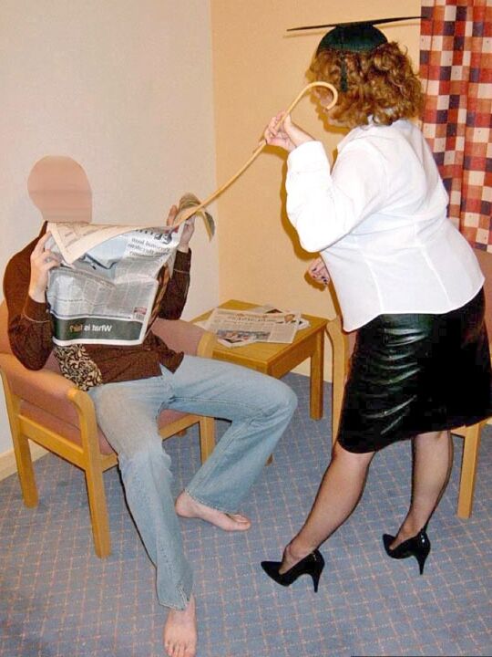 20P Recent British graduate Curvy Claire receives cunnilingus in a mortarboard