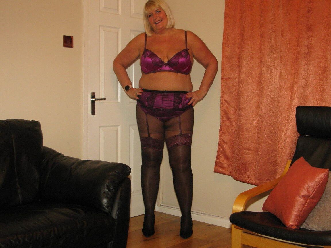 16P mayores rubia BBW Chrissy Uk modelos lencería
