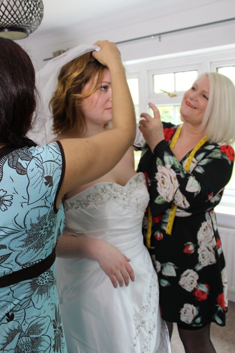 20P Fat grandma in hot lingerie Lacey Starr enjoys a lesbian threeway on a bed