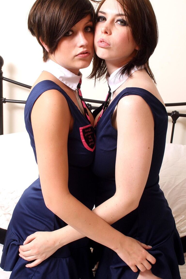 21P Jovem Peituda Louisa, Natalie