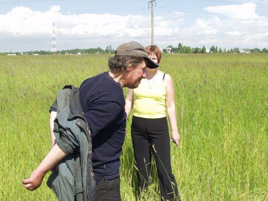 16P Short haired fatty heads into a farmer's field for sex with a homeless man