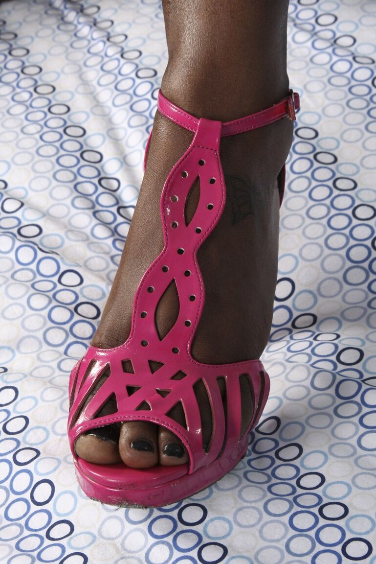 16P Preto TGirls Bre
