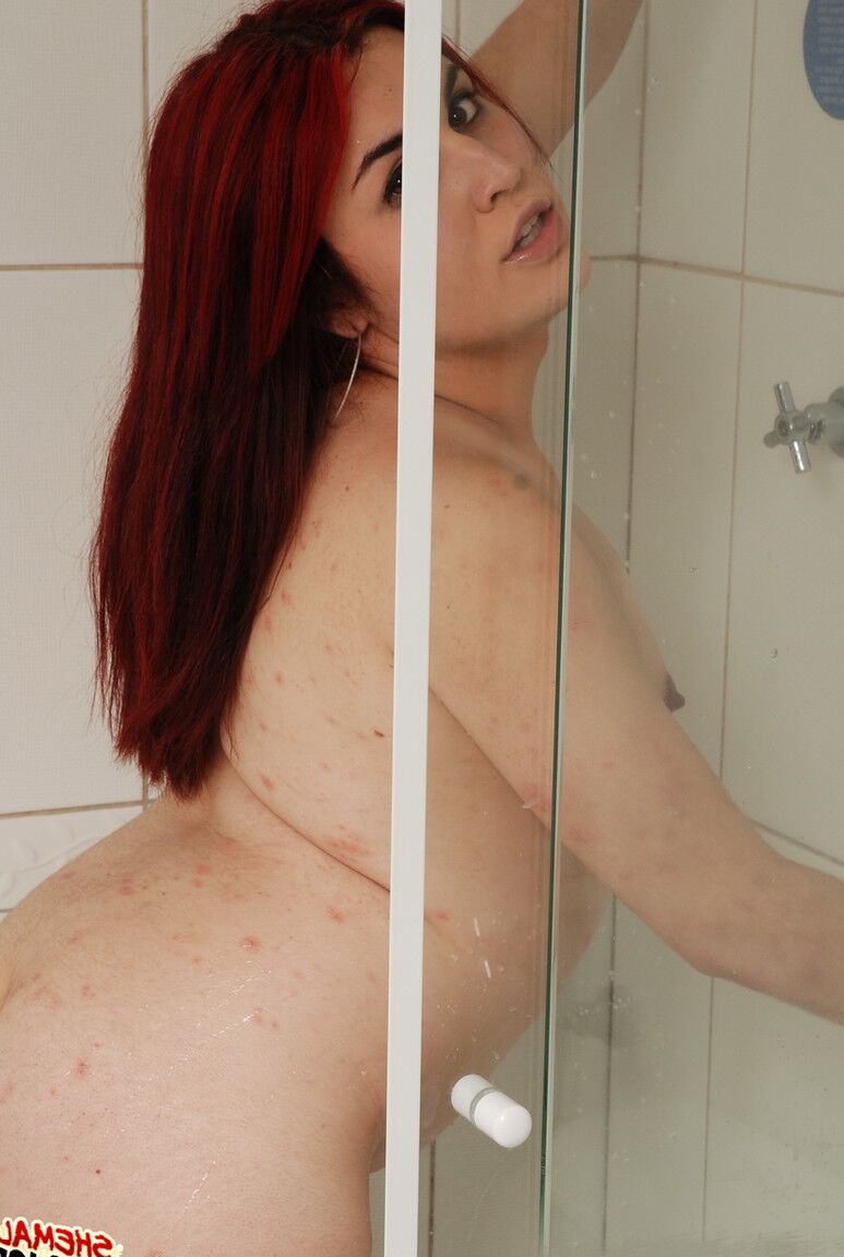 21P Transexuelle Tugjobs Anita Volgato