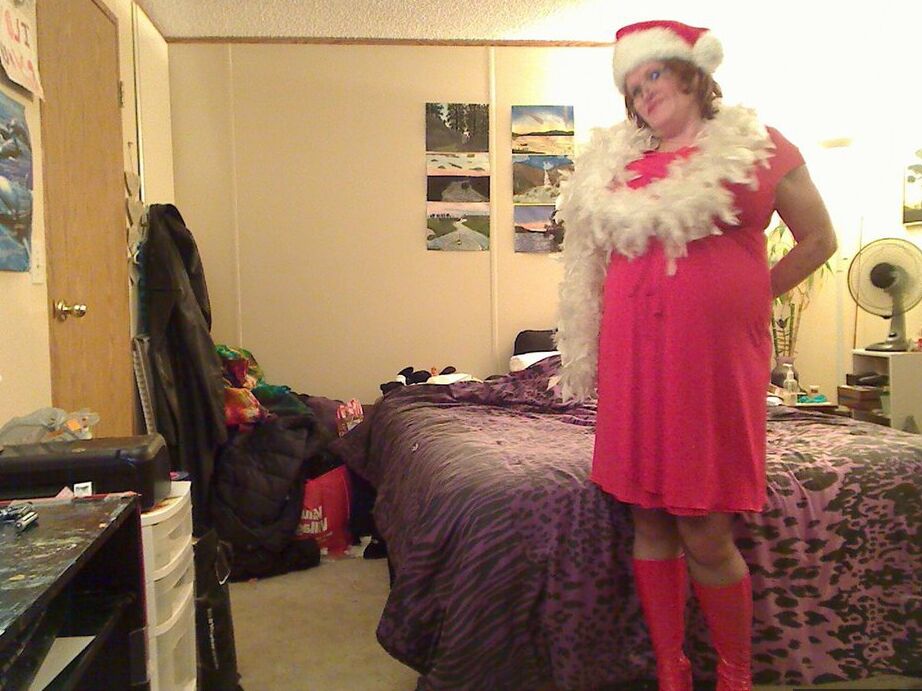 20P Mature redhead Misha MILF looses her big tits and cunt while in Xmas clothing