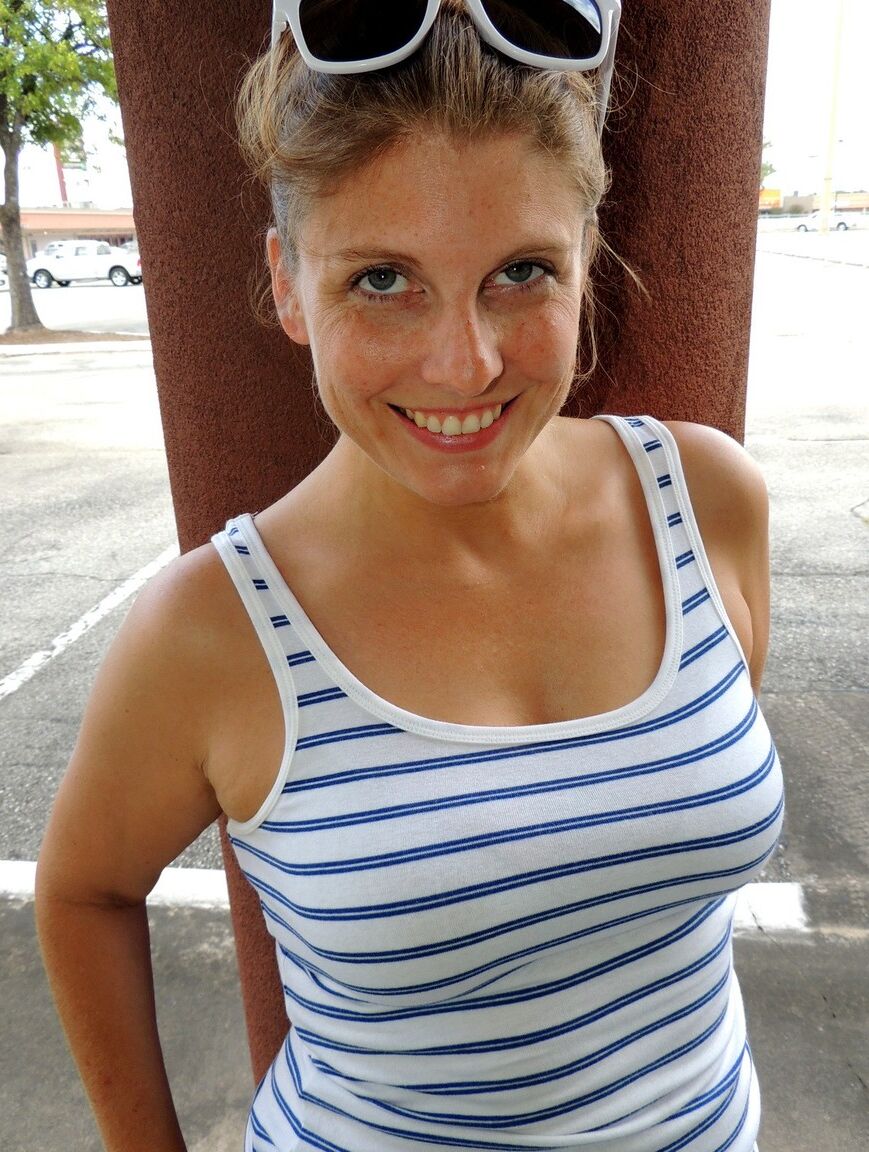 17P Amateur chick with a big ass flashes in public before sex inside a vehicle