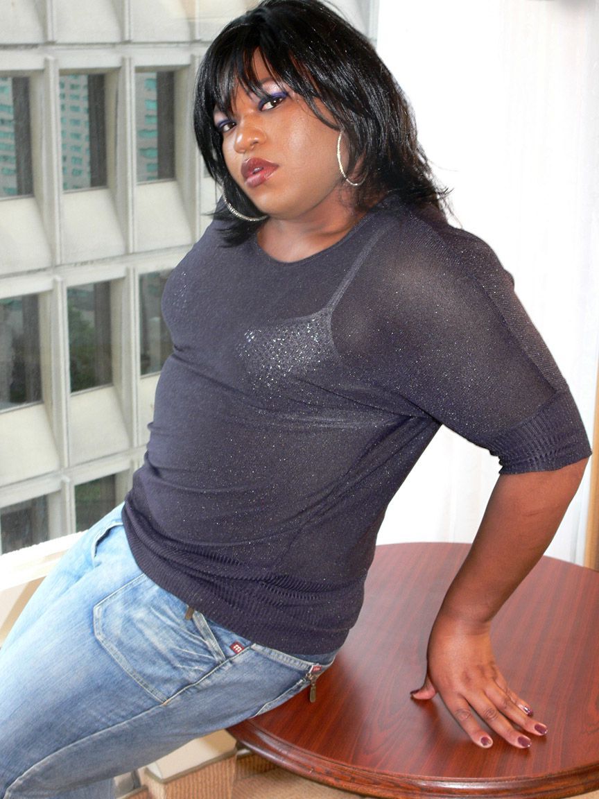 16P Preto TGirls Karen