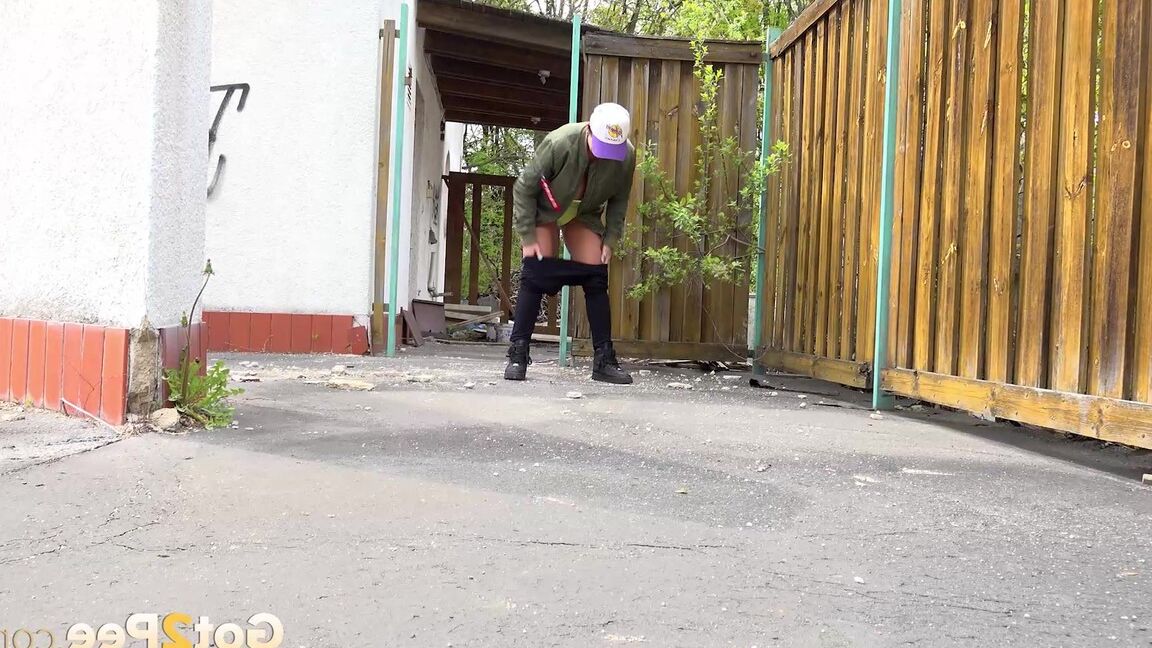 15P Busty babe Chloe gushes on the ground