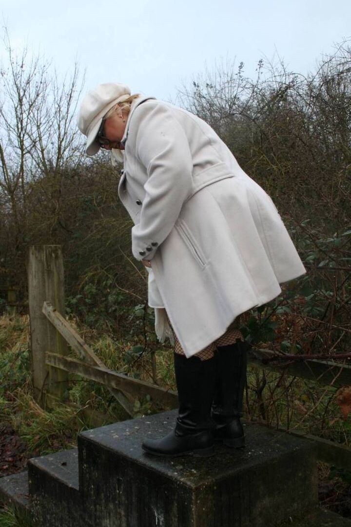 16P Fat British woman Lexie Cummings exposes herself on a pedestrian bridge