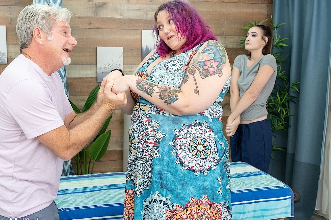 16P SSBBW Sara Star engages in a threesome with a kitten and an older man
