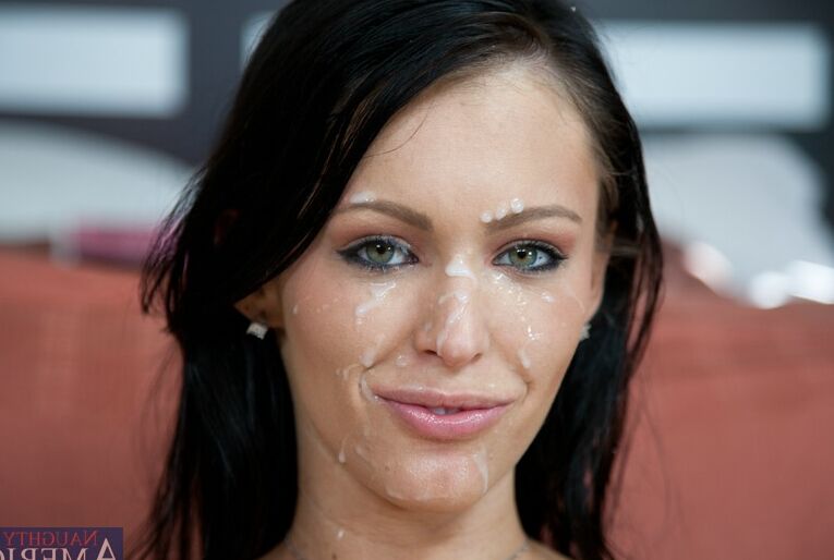 21P Frau Jenna Presley mit riesigen Brüsten genießt Doggysex und Sperma auf ihrem sexy Gesicht