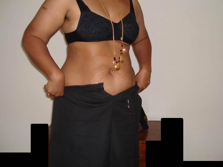 10P Fuck My Indian GF ama de casa india desnudándose