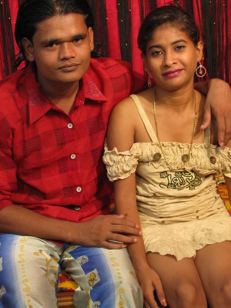 15P Indian Sex Lounge Gode rose travaillant dur