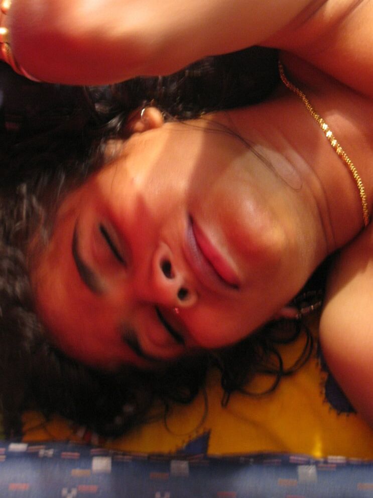 Massagem com creme 15P Indian Sex Lounge