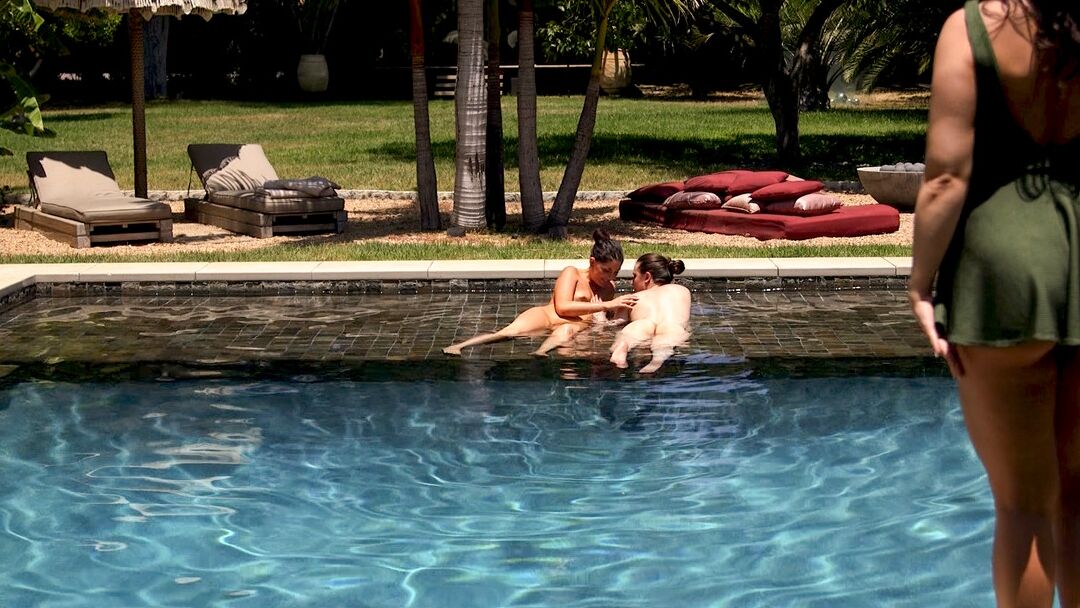 21P Tudo menos Casey Calvert, Miranda Miller, Whitney Wright