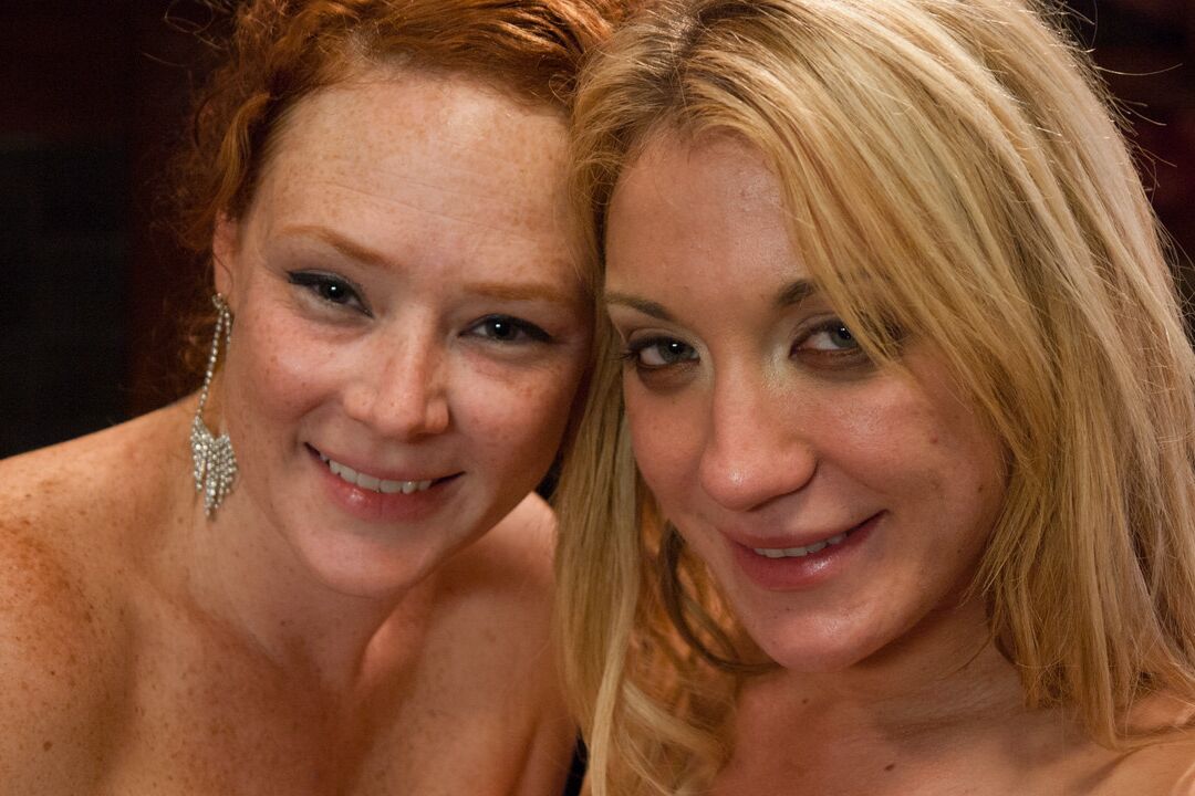 21P Tout Butt Amy Brooke, Audrey Hollander