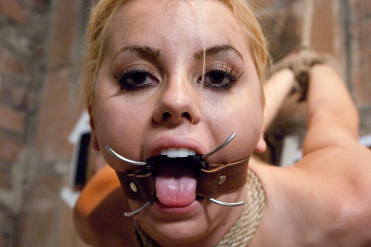 14P Super model taken by fan and fucked in every hole