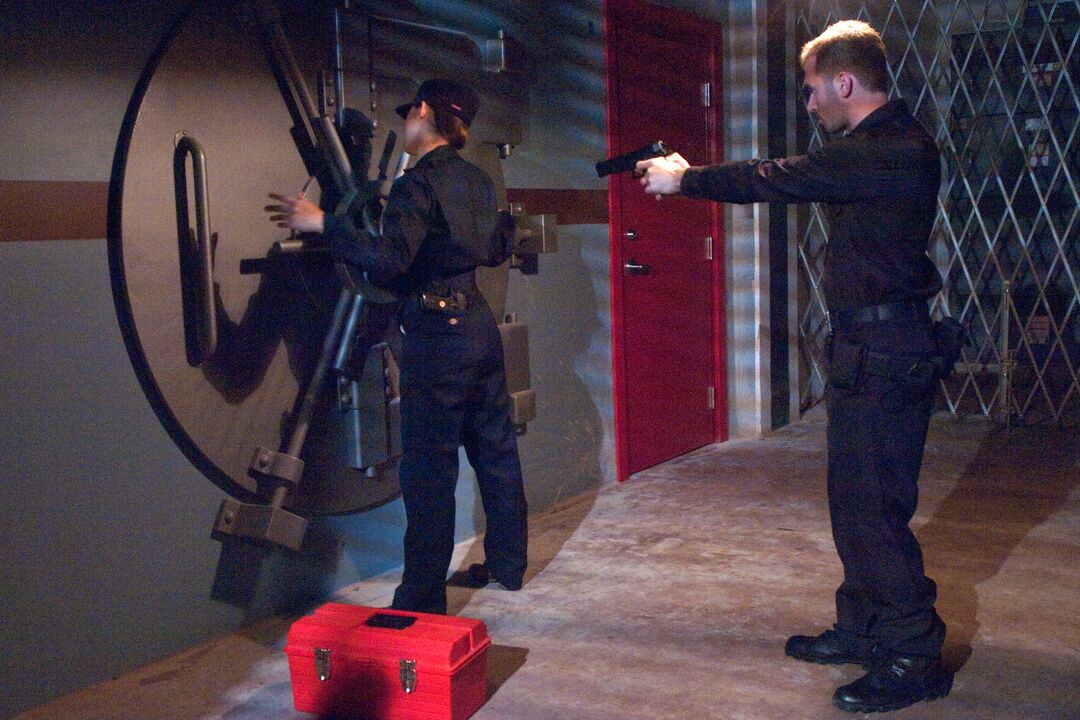21P Dani Daniels gets tied up, tortured and fucked by a security guard