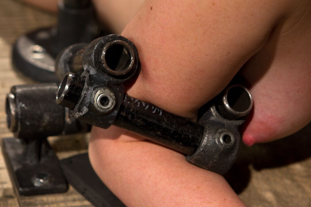 21P Device Bondage Marie McCray
