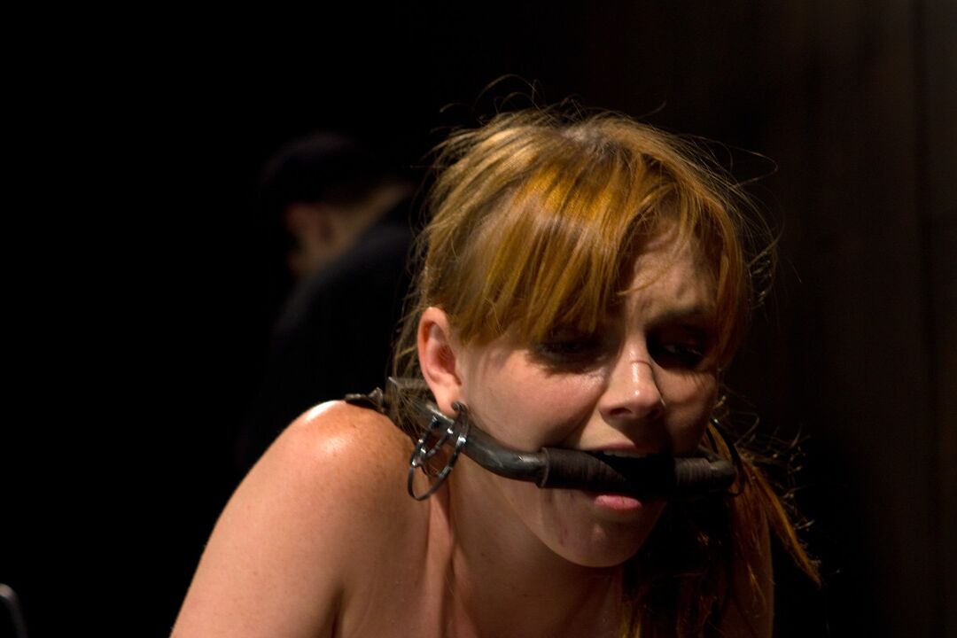 21P Device Bondage Marie McCray