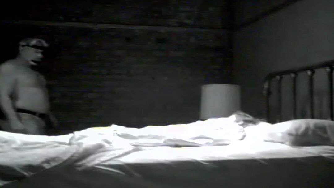 11P Kinky brunette Jade Marxxx gets tied up and fucked in the middle of the night