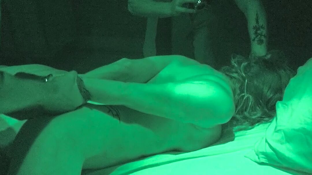 11P Kinky brunette Jade Marxxx gets tied up and fucked in the middle of the night