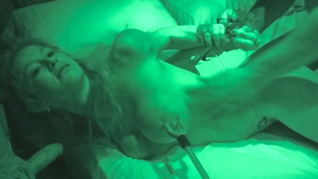 11P Kinky brunette Jade Marxxx gets tied up and fucked in the middle of the night
