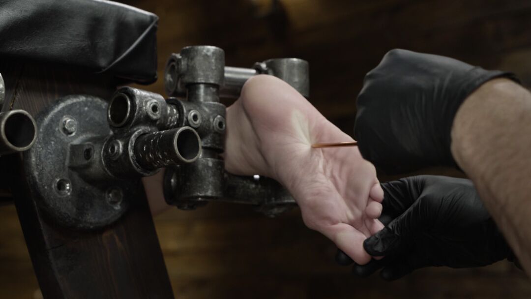 21P Device Bondage Danni Rivers