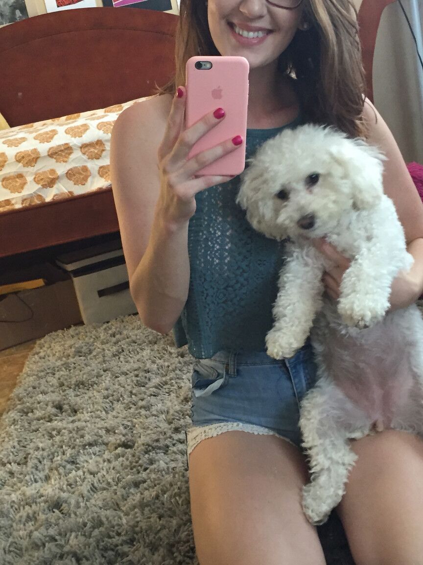 15P Nerdy chick Amber Hahn snaps off selfies while flashing her nude body parts