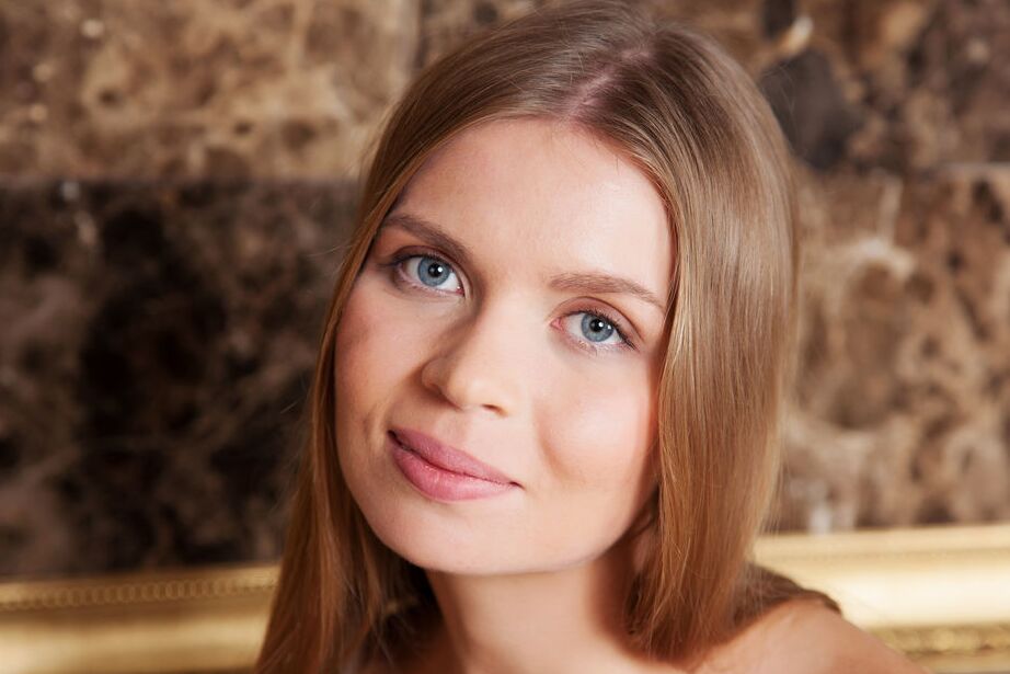 16P Nice teen with a pretty face removes sheer stockings to model totally naked