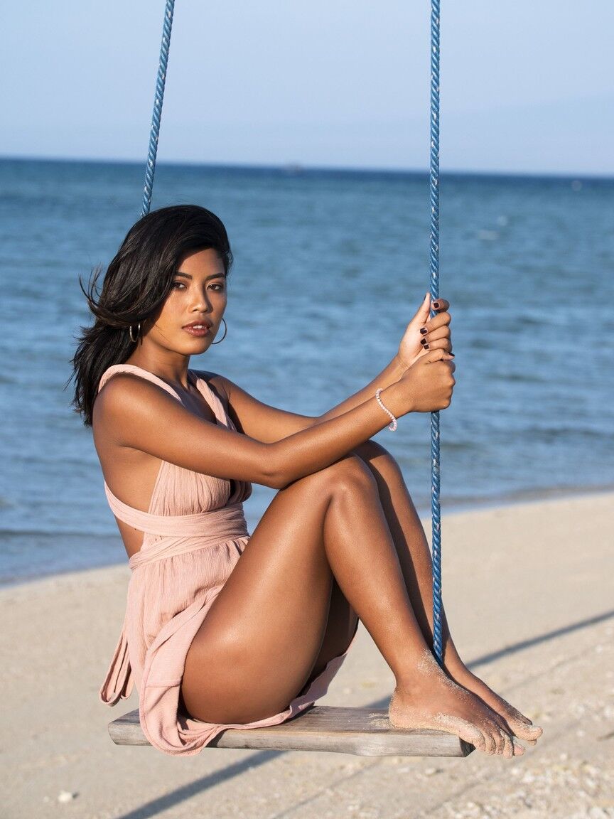 21P Met Art Moana Rosi
