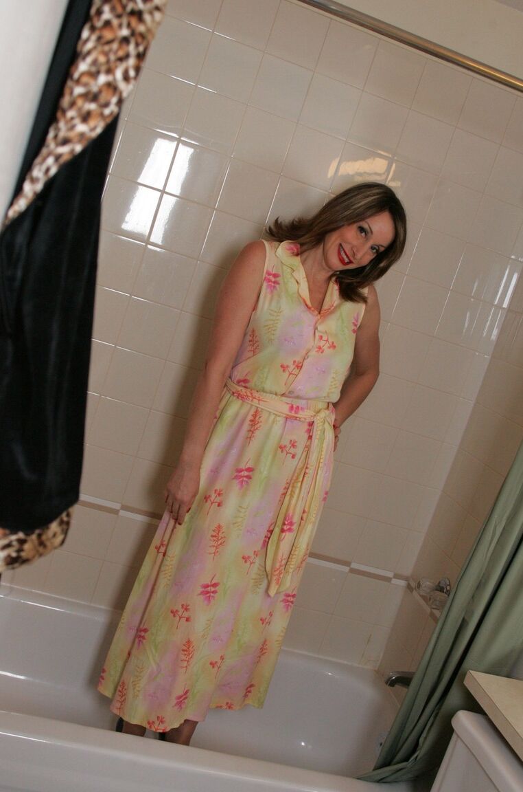 12P Abigail Fraser Caliente y húmeda MILF tetas