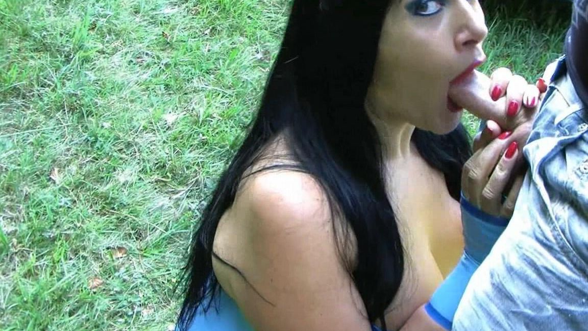 16P Mamada De Látex Al Aire Libre