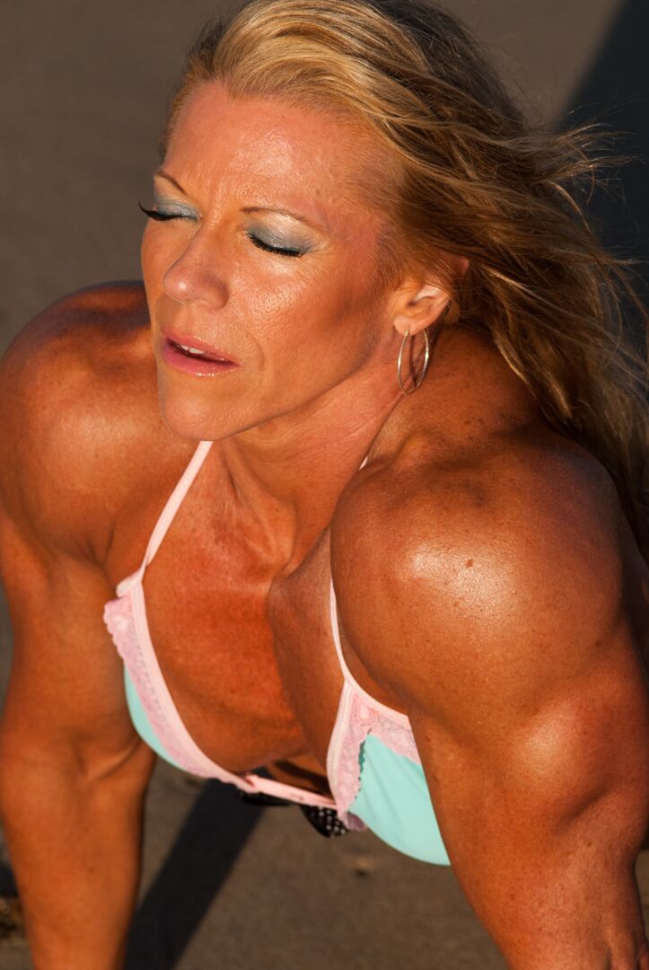 15P Muscularité Physique Reine