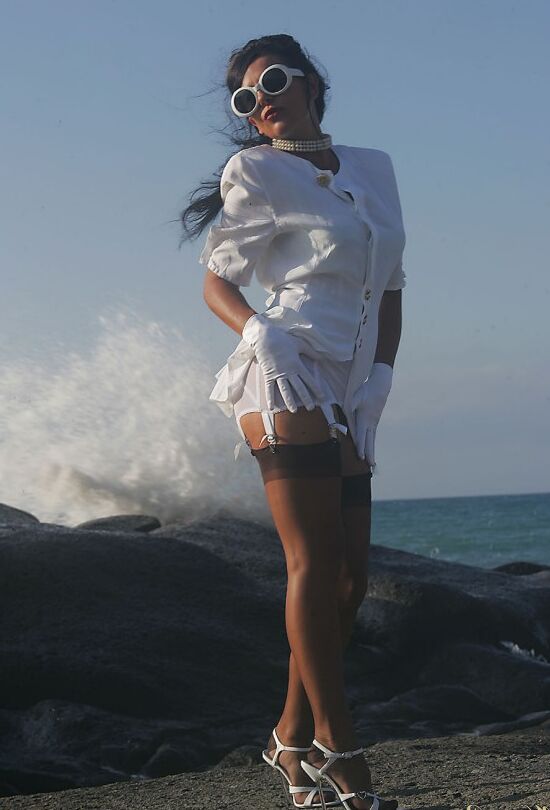 Óculos 15P Retro Queens Morena Praia Vintage