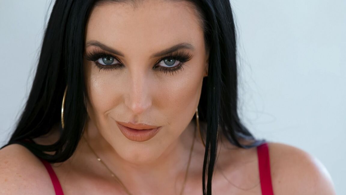 20P Anjo Maligno Angela White, Jonni Darkko